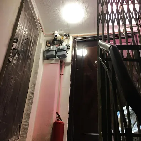 Grant Apartment *